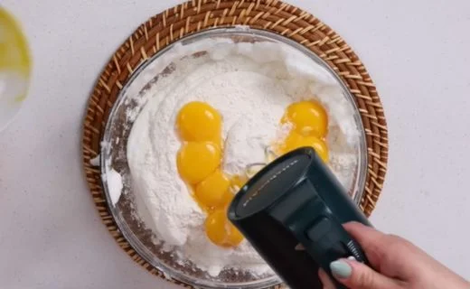 Prepare the Egg Batter